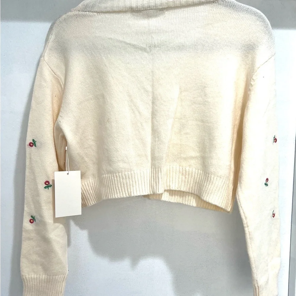 T8-Dreamers embroidered cardigan-NWT Sz S/M - Picture 4 of 5